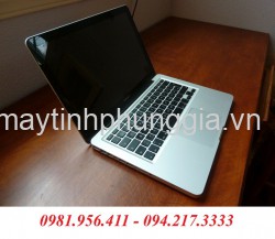 Thay màn hình MacBook Pro 13-inch MD101 MD102 uy tín
